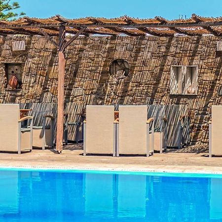 Amfitrion Hotel Vari  Екстер'єр фото